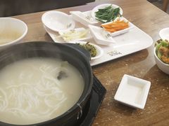-在蒙自过桥米线