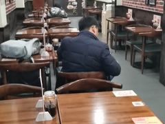 大堂-李先生牛肉面大王(青岛火车站东广场店)