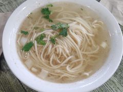 -正宗胖子抻面馆(岭东路店)