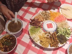 -怪噜范·老贵阳街头名小吃(汇金星力城店)