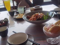 -老滇山寨•云南特色菜•地方菜•民族风情歌舞表演(金碧店)