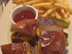 -羽深肉铺 Steak & Wine