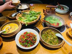 -吃饭皇帝大(长宁龙之梦店)