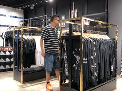 -BOY LONDON(上海佛罗伦萨小镇店)