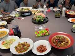 -香山湖家家宴(中山陵店)