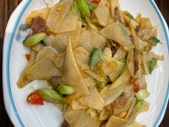 -民间瓦缸煨汤館(嵩山路店)