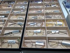 -目艮眼镜SHOWROOM(品牌集合店)