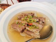 安格斯小牛肉炖霜降萝卜-松鹤楼·非遗·苏帮菜(融科店)
