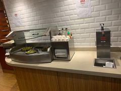 -The Habit Burger Grill 哈比特汉堡(爱琴海店)