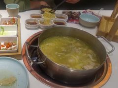 -洪氏嗨捞·猪肚鸡火锅(阳光天地店)