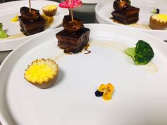 -苏州汇融广场假日酒店