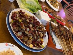 -范二妹独特烧烤夜宵城(宜宾总店)
