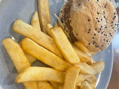 -12 Rocks Beach Bar Cafe