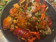 -巴厘龙虾·榜首油焖大虾(音乐学院·沿江酒馆店)