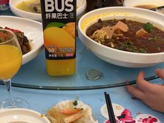 -香山湖家家宴(中山陵店)