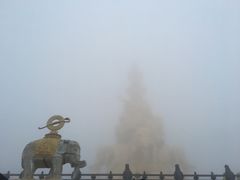 -峨嵋山金顶