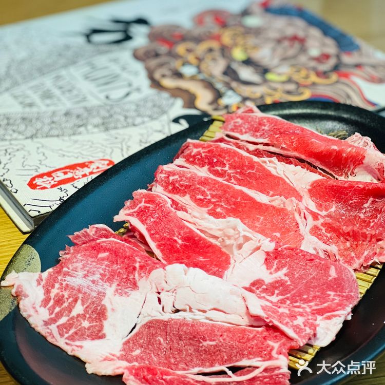 魔都日料届也太卷了吧，居然还卖起了“鲜花”？！
