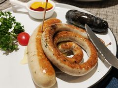 -又见马甲M8融合西餐厅(体育中心店)