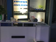 -提一眼镜·蔡司·依视路(小寨店)