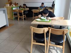 大堂-老乡鸡(肥东店忠路润和尚品店)