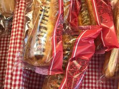 -红宝石·鲜奶小方·海派西点房(南丹店)