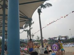 -汤山欢乐水世界