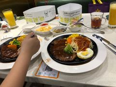 -汤姆家的牛排意面披萨(新城市广场店)