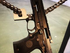 -都市枪神实弹射击俱乐部