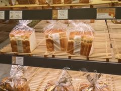 -巴黎贝甜(大宁国际商业广场店)