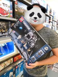 -乐高品牌旗舰店(人民广场店)
