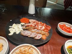 米肠拼盘-Fuzzy Bistro 浮几韩餐·茶酒馆
