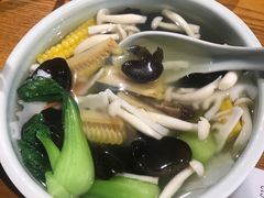 玉米菌蔬汤-去茶去餐厅(中央大街店)