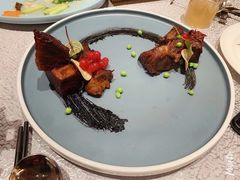 墨鱼汁葱烧澳洲牛-北京王府井希尔顿酒店·秦唐中餐厅Chynna