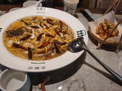 -渔语鱼新川菜Bistro(万象天地店)