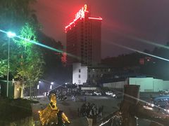 -天下凤凰大酒店