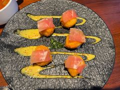 -MONICH牛排融合餐厅(和义大道购物中心店)