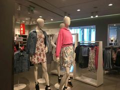 -H&M(鹏欣水游城店)