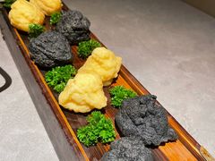双色鱼豆腐-罗勒家·养生火锅· Bistro(大望路店)