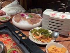 -老牌坊云南鱼豆花火锅(嵩山店)