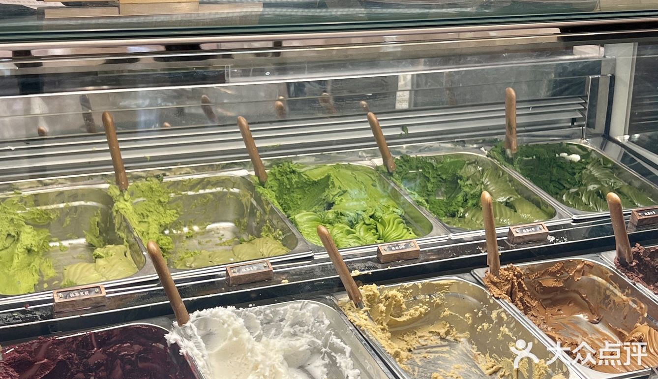 抹茶脑袋狂喜❗终于吃上九十葉的抹茶冰激凌了！