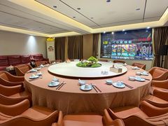 -粤盛海鲜平价店(洛溪食街店)