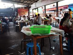 大堂-五七小李子油焖大虾(总店)