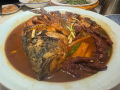 红烧鱼头焖鸡爪-二十八里太湖船菜(吉祥路店)