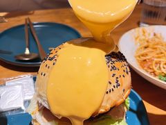 瀑布芝士汉堡-IFIF 如果花園(宽厚里店)