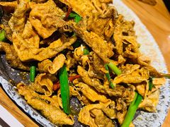 香酥鱼皮-冰川冷面·延边菜·炭烤串(观前店)