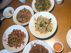-爱碗亭·鲜炒湖南菜(壹城中心店)