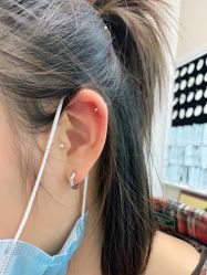 -AI艾耳·专业手工耳洞·穿孔美学馆