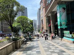 -观音桥步行街