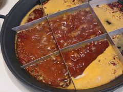 -岗上渣渣老火锅(两路口店)