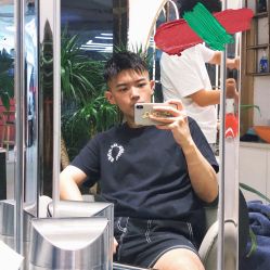 -BULB STUDIO 巴柏明星发型工作室